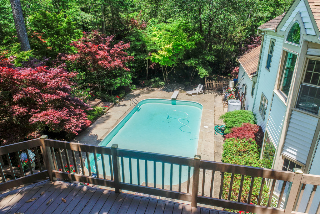 3325 Eagle Nest Point