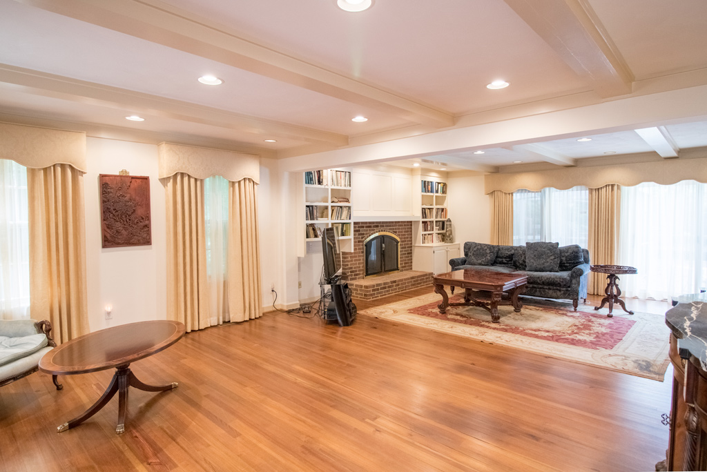 3325 Eagle Nest Point